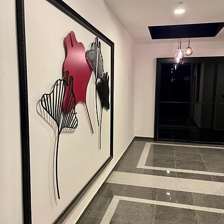 Sunlight Luxe Apartment Skopje Zewnętrze zdjęcie